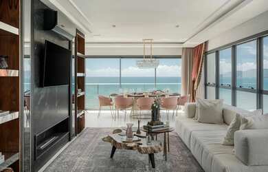 Imagem: O apartamento possui 4 Dormitórios, 5 Banheiros, 3 Vagas na