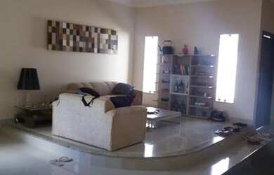 Imagem 3: Alugo Casa Paragominas. 220m² de Área, 2 Vagas na garageme3 Dormitórios