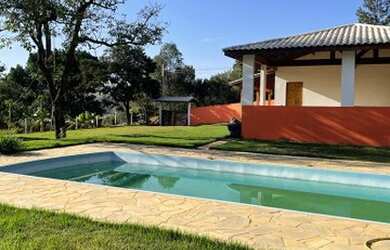 Imagem: A fazenda possui 250m² de Área e está localizado em Mairinque