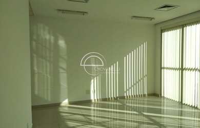 Imagem: O depósito possui 1 Vaga na garagem e 46m² de Área e está