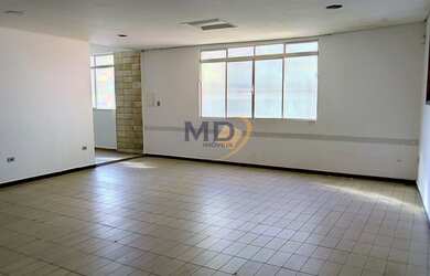 Imagem: O depósito possui 519m² de Área e está localizado em Centro