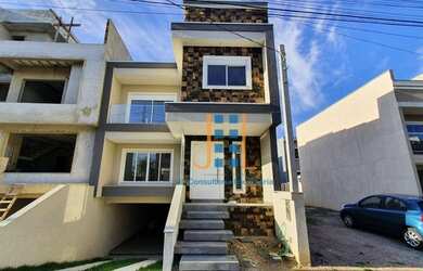 Imagem: A casa em condomínio possui 3 Dormitórios, 2 Banheiros, 5