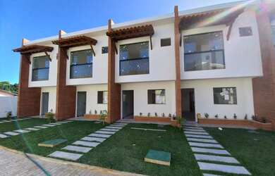 Imagem 1: Casa em Lauro de Freitas 3 Suítes, garagem, condomínio piscina