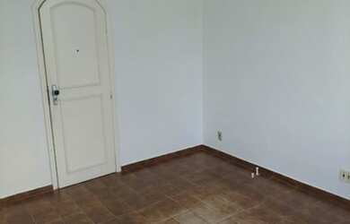 Imagem: O depósito possui 1 Vaga na garagem e está localizado em