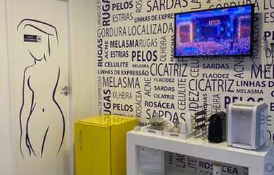 Imagem: O depósito possui 1 Vaga na garagem, 42m² de Área e está