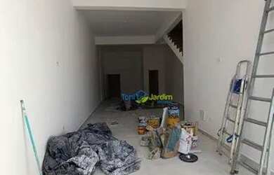 Imagem: O depósito possui 1 Vaga na garagem, 95m² de Área e está