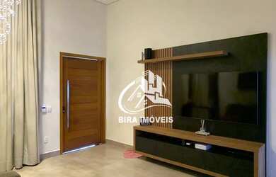 Imagem: A casa em condomínio possui 3 Dormitórios, 1 Banheiro, 2 Vagas