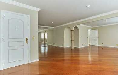 Imagem: O apartamento possui 4 Dormitórios, 4 Banheiros, 4 Vagas na