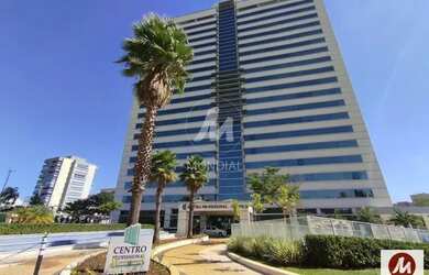 Imagem: O depósito possui 1 Vaga na garagem, 42m² de Área e está