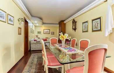 Imagem: O apartamento possui 4 Dormitórios, 5 Banheiros, 3 Vagas na