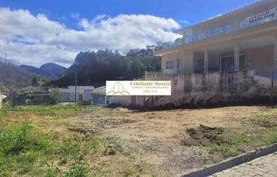 Imagem: O terreno possui 400m² de Área e está localizado em Vargem