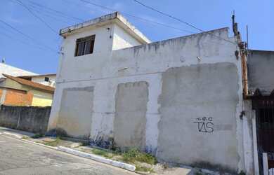 Imagem: O terreno possui 350m² de Área e está localizado em Cidade