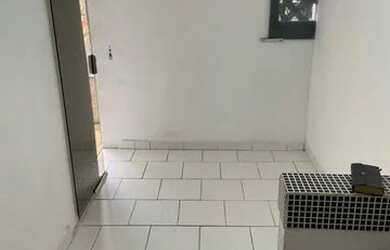 Imagem: A kitnet possui 1 Dormitório, 1 Banheiro e está localizado