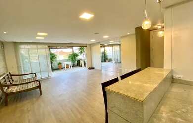 Imagem: A casa possui 3 Dormitórios, 3 Banheiros, 1 Vaga na garagem