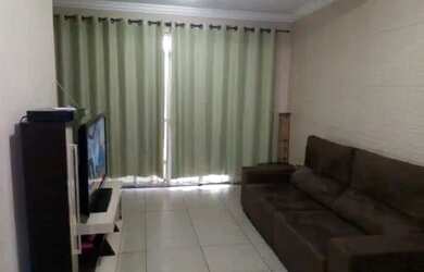 Imagem: A casa possui 3 Dormitórios, 2 Banheiros, 1 Vaga na garagem