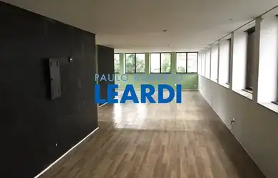 Imagem: O depósito possui 125m² de Área e está localizado em Pinheiros