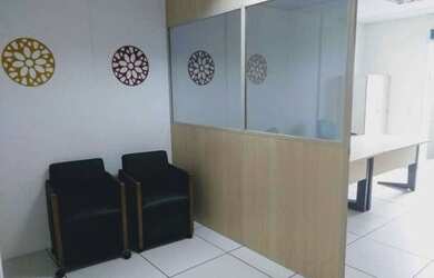 Imagem: O depósito possui 1 Vaga na garagem, 41m² de Área e está