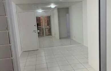 Imagem: O apartamento possui 3 Dormitórios, 1 Banheiro, 1 Vaga na garagem