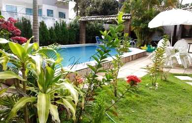 Imagem: A casa possui 5 Dormitórios, 5 Banheiros, 2 Vagas na garagem