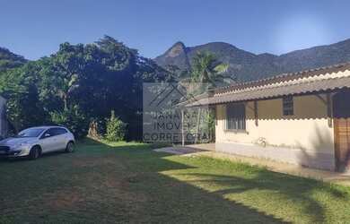 Imagem: A casa possui 2 Dormitórios, 1 Banheiro, 5 Vagas na garagem