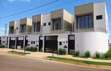 Imagem: A casa possui 2 Dormitórios, 2 Banheiros, 92m² de Área e