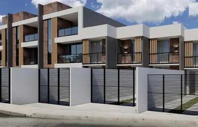 Imagem: A casa possui 3 Dormitórios, 1 Banheiro, 1 Vaga na garagem