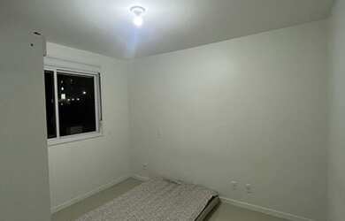 Imagem: O quarto está localizado em Praia Comprida, São José para