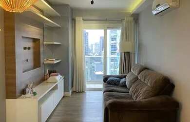 Imagem: O apartamento possui 3 Dormitórios, 1 Banheiro, 2 Vagas na