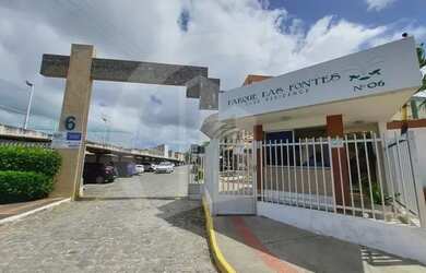 Imagem: O apartamento possui 3 Dormitórios, 1 Banheiro, 1 Vaga na garagem