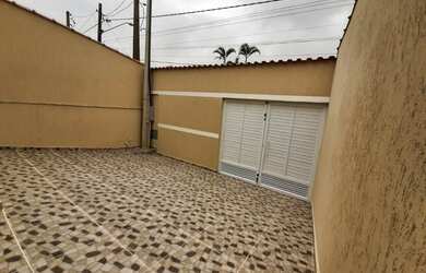Imagem 1: Casa para venda tem 120 metros quadrados com 3 quartos em Jussara - Mongaguá - SP
