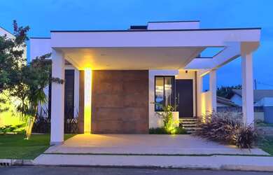 Imagem: A casa em condomínio possui 3 Dormitórios, 2 Banheiros, 2