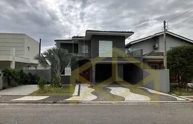 Imagem: A casa em condomínio possui 3 Dormitórios, 5 Banheiros, 4