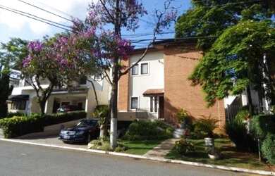 Imagem: A casa em condomínio possui 5 Dormitórios, 4 Banheiros, 4