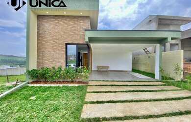 Imagem: A casa em condomínio possui 3 Dormitórios, 1 Banheiro, 2 Vagas