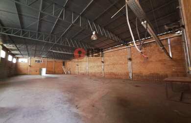 Imagem: O depósito possui 700m² de Área e está localizado em Distrito