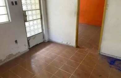 Imagem: A casa possui 2 Dormitórios, 1 Banheiro e está localizado