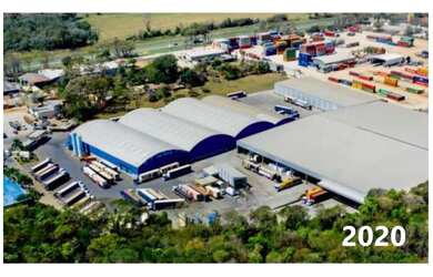 Imagem: O depósito possui 200000m² de Área e está localizado em