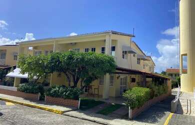 Imagem 2: Casa na Praia. Acomodam 12 pessoas, 2 Vagas na garageme4 Dormitórios