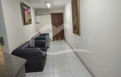 Imagem: O depósito possui 2 Vagas na garagem e 408m² de Área e está