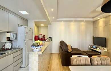 Imagem: O apartamento possui 3 Dormitórios, 1 Banheiro, 1 Vaga na garagem