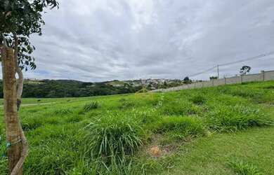 Imagem: O terreno possui 418m² de Área e está localizado em Parque