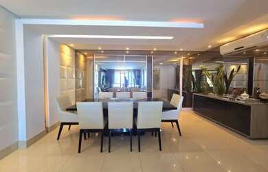 Imagem: O apartamento possui 4 Dormitórios, 5 Banheiros, 3 Vagas na