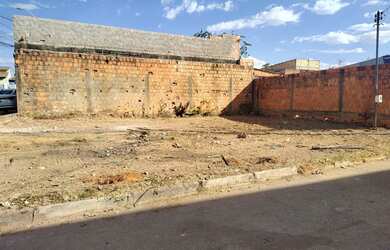 Imagem 11: Lote de esquina Arapoanga