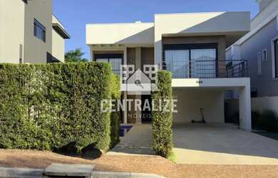 Imagem: A casa em condomínio possui 2 Dormitórios, 2 Banheiros, 4