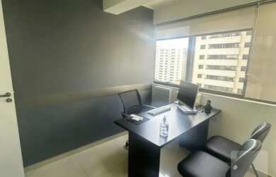 Imagem 12: Sala Comercial com 2 banheiros, 1 copa e 1 recepção em área nobre -...