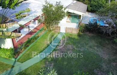 Imagem 3: Casa com 5 quartos e piscina e sauna