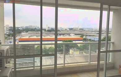 Imagem: O depósito possui 2 Vagas na garagem, 80m² de Área e está