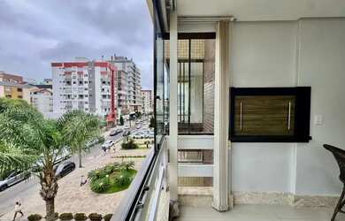 Imagem: O apartamento possui 2 Dormitórios, 3 Banheiros, 1 Vaga na