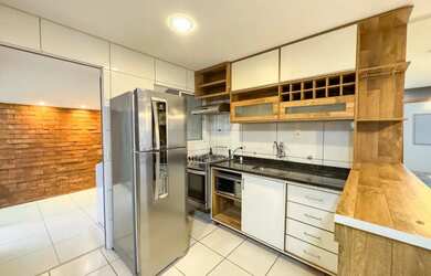 Imagem: A casa em condomínio possui 3 Dormitórios, 1 Banheiro, 2 Vagas