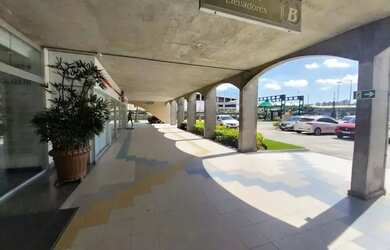 Imagem: O depósito possui 1 Vaga na garagem e 42m² de Área e está